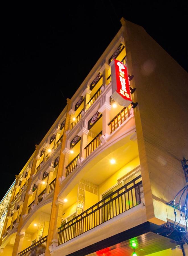 Le Hua Hotel Phuket Exterior photo